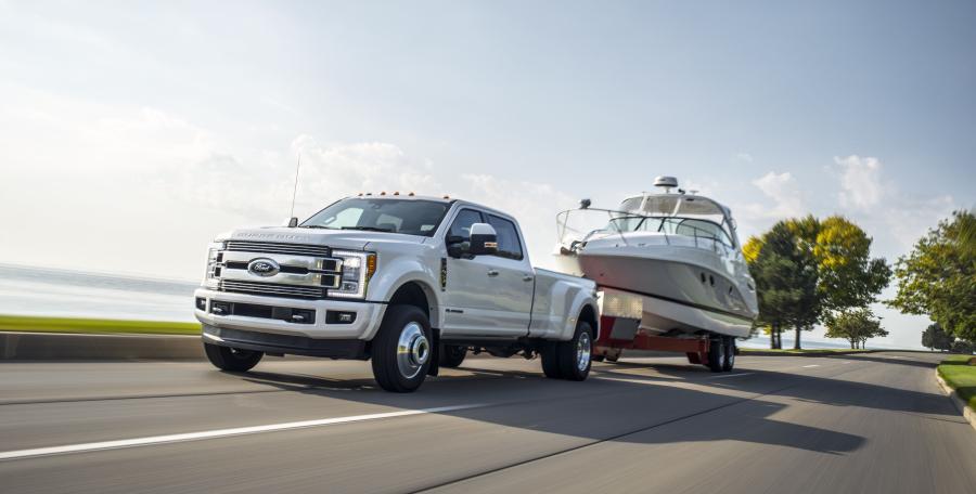  Ford F-450 Limited Super Duty 2017 года  (фото 12 из 16)